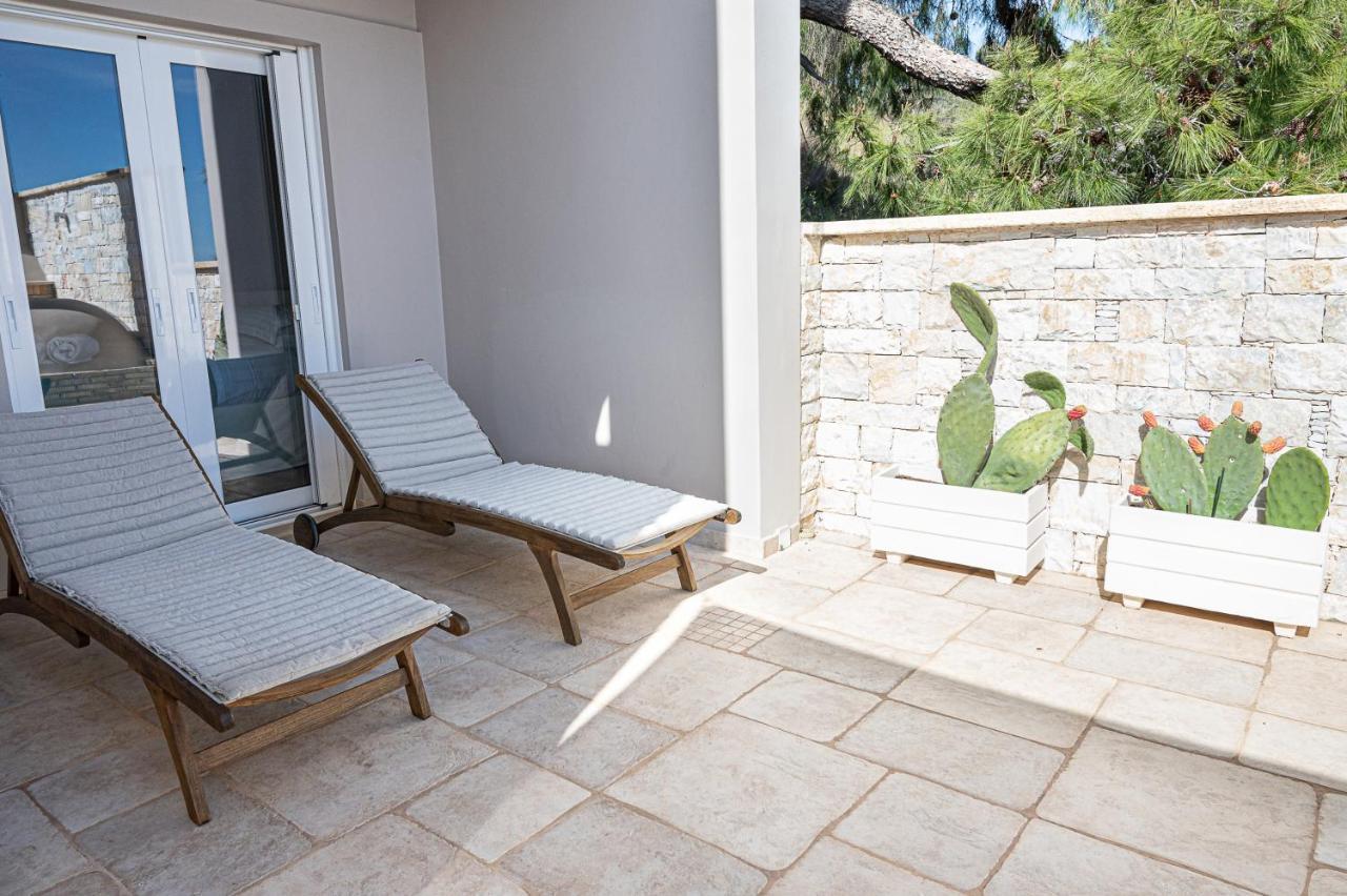 Kalavria Luxury Suites, Afroditi Suite With Magnificent Sea View And Private Swimming Pool. Poros Town Exterior photo