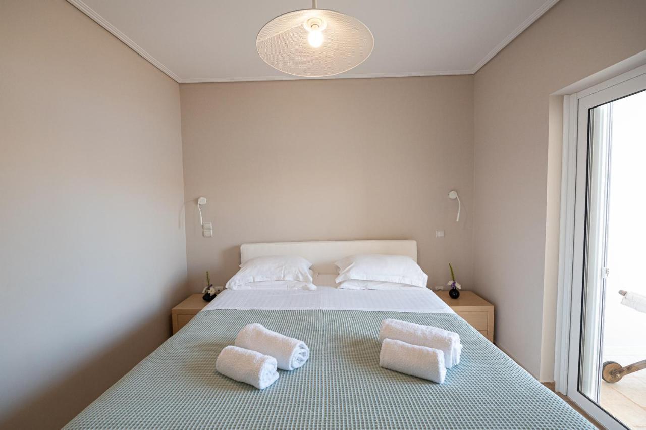 Kalavria Luxury Suites, Afroditi Suite With Magnificent Sea View And Private Swimming Pool. Poros Town Exterior photo