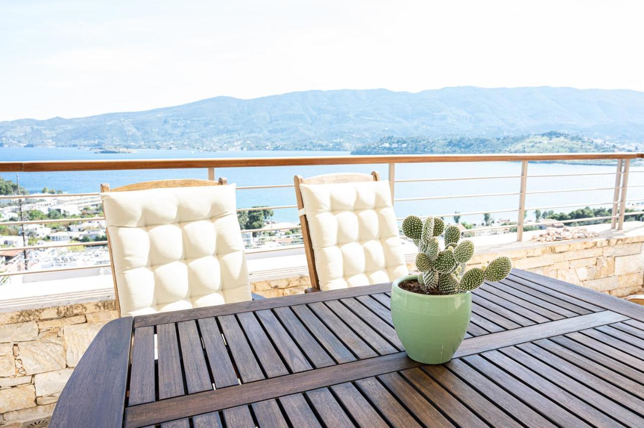 Kalavria Luxury Suites, Afroditi Suite With Magnificent Sea View And Private Swimming Pool. Poros Town Exterior photo