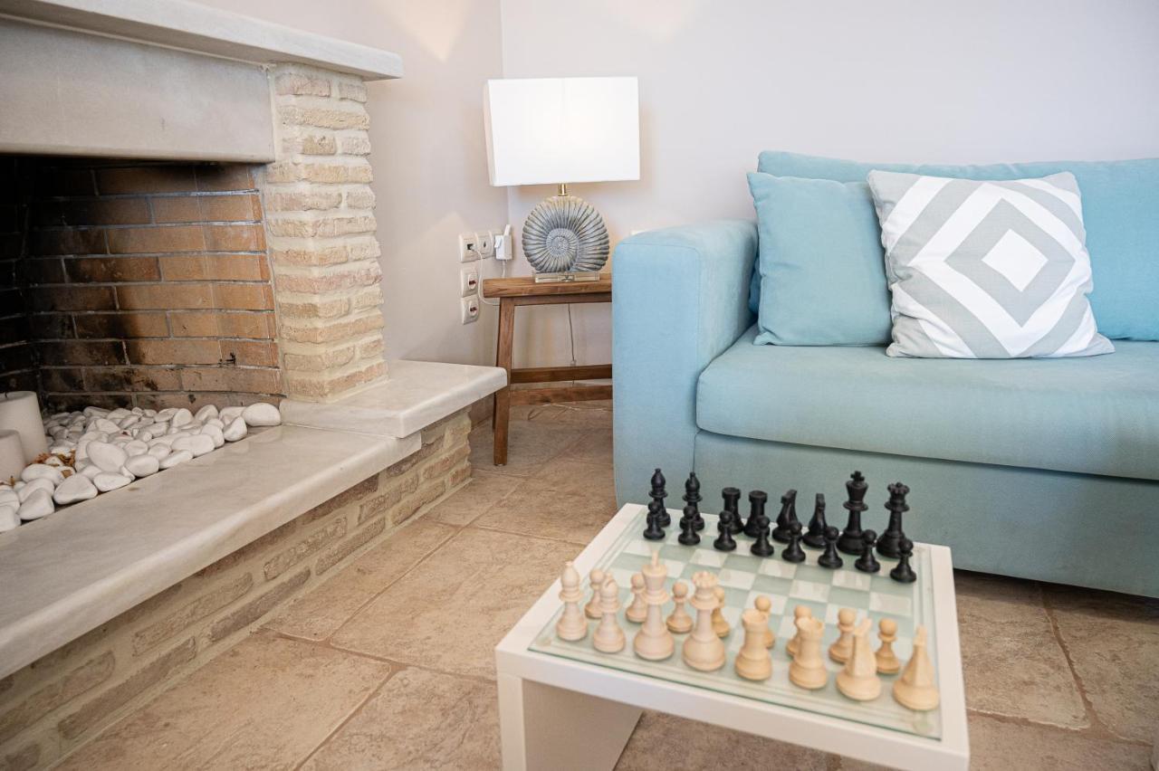 Kalavria Luxury Suites, Afroditi Suite With Magnificent Sea View And Private Swimming Pool. Poros Town Exterior photo