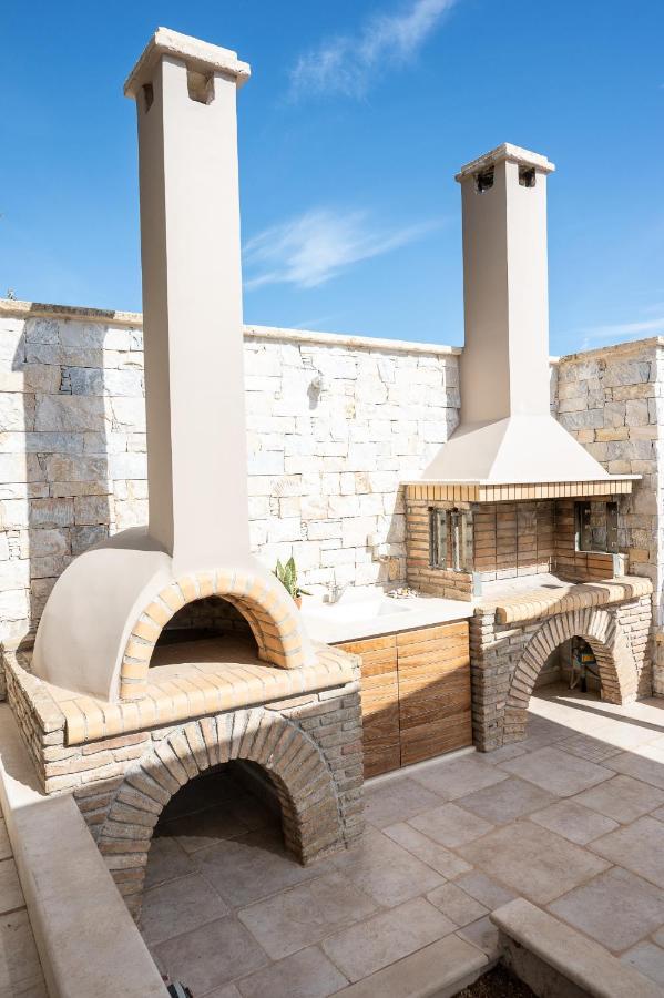 Kalavria Luxury Suites, Afroditi Suite With Magnificent Sea View And Private Swimming Pool. Poros Town Exterior photo