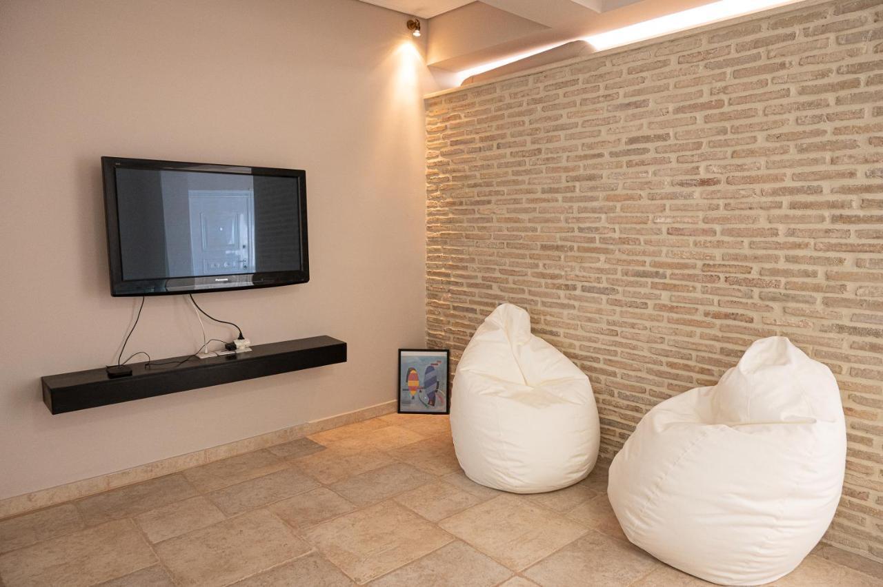 Kalavria Luxury Suites, Afroditi Suite With Magnificent Sea View And Private Swimming Pool. Poros Town Exterior photo