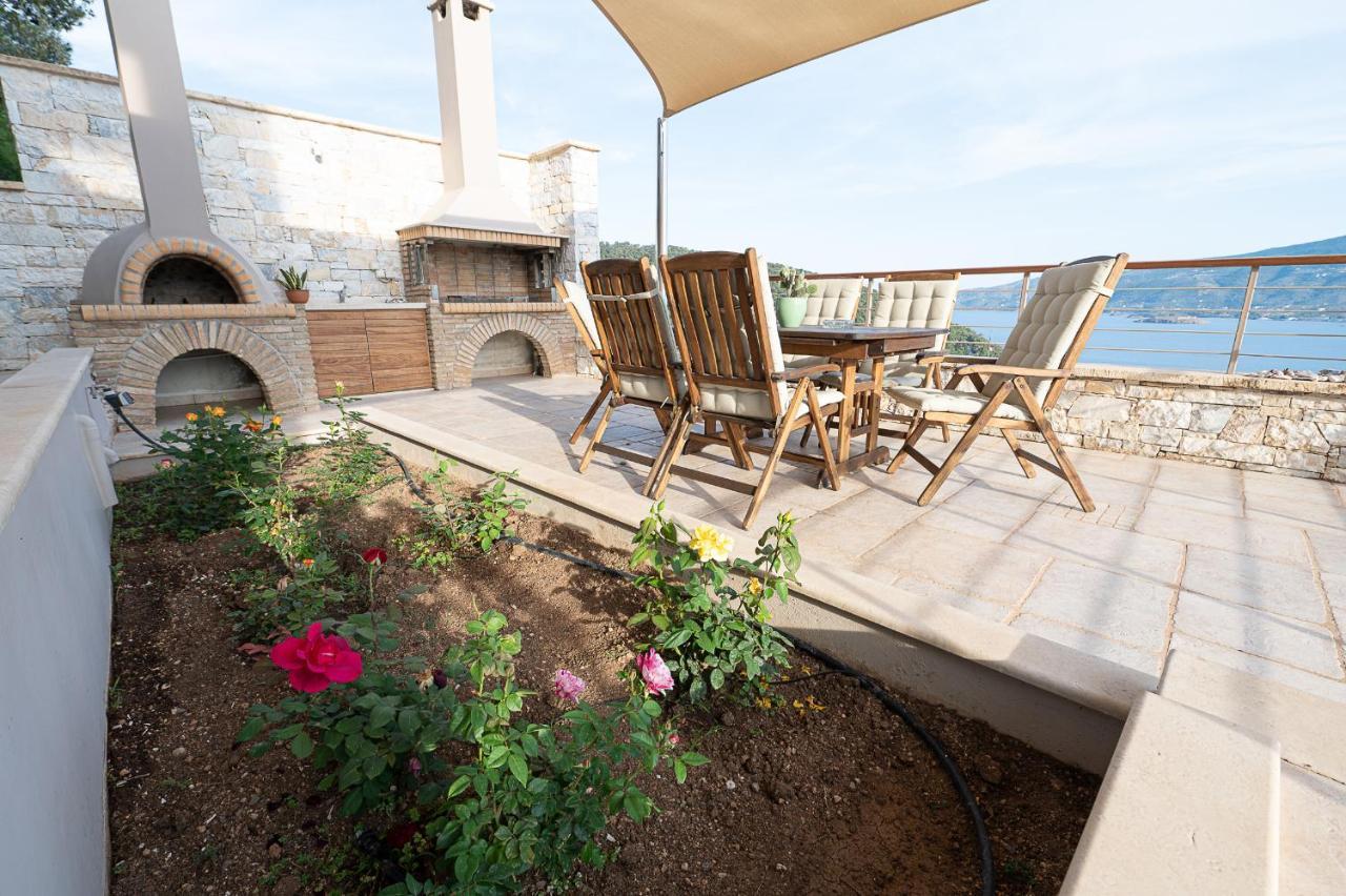 Kalavria Luxury Suites, Afroditi Suite With Magnificent Sea View And Private Swimming Pool. Poros Town Exterior photo